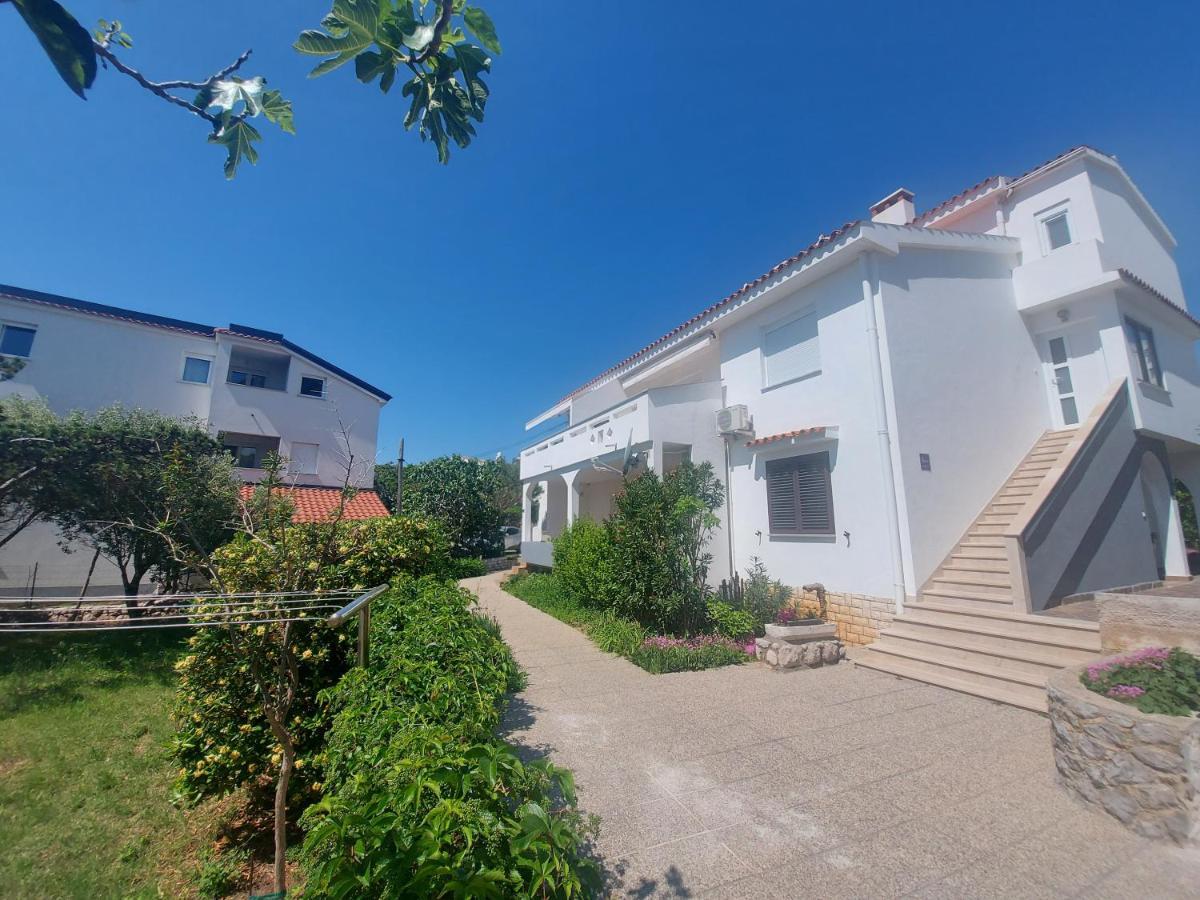 Apartments Kricin 14 Laura Baska  Exterior photo